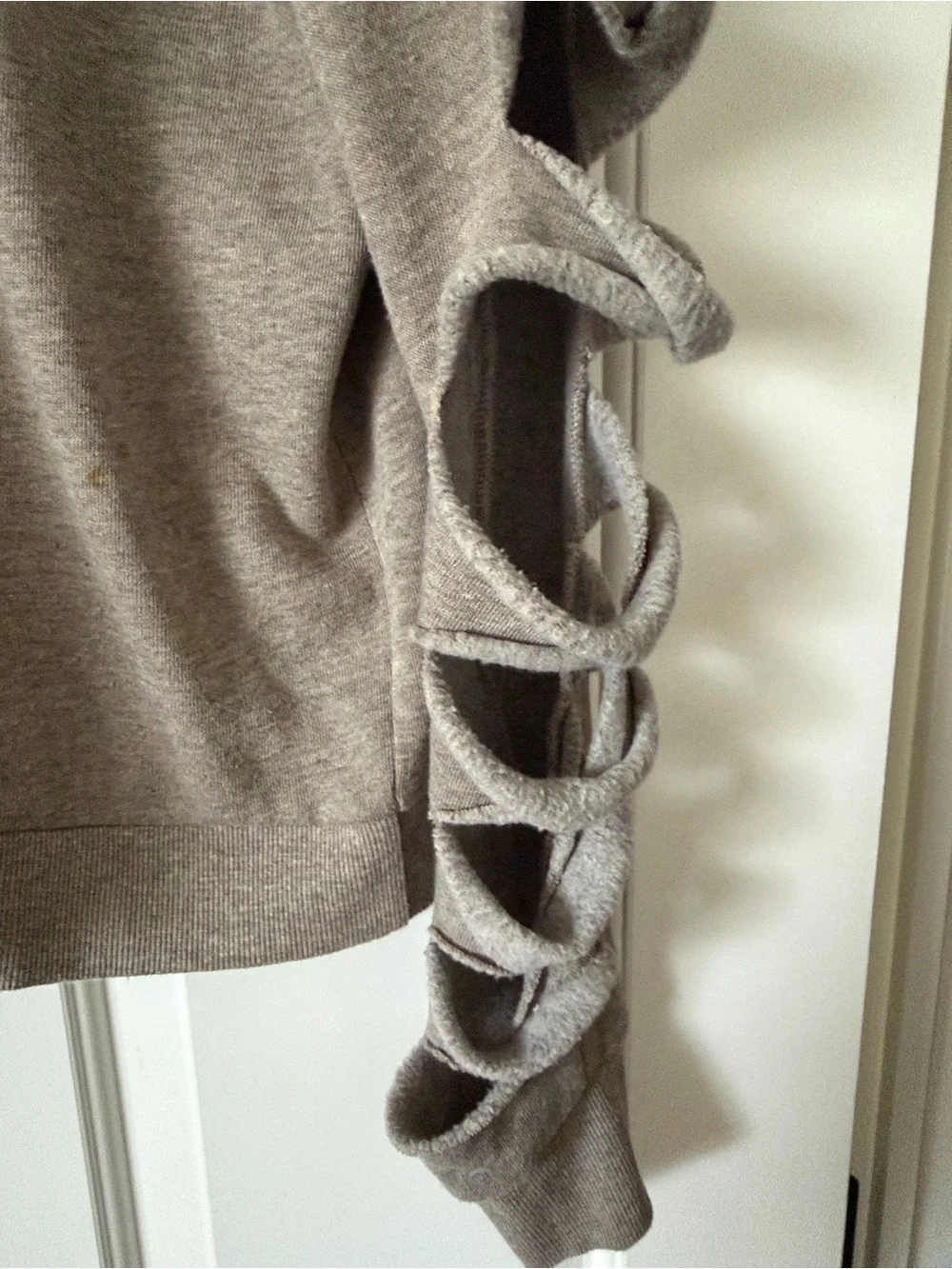 Alo Women's Hooded Cutout-Sleeve Pullover Sweatshirt - Taupe